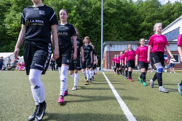 Bild 5 - B-Juniorinnen Pokalfinale SV Henstedt Ulzburg - SG Holstein Sued : 2:0